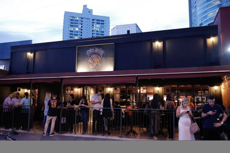 Fachada do Cão Véio Goiânia