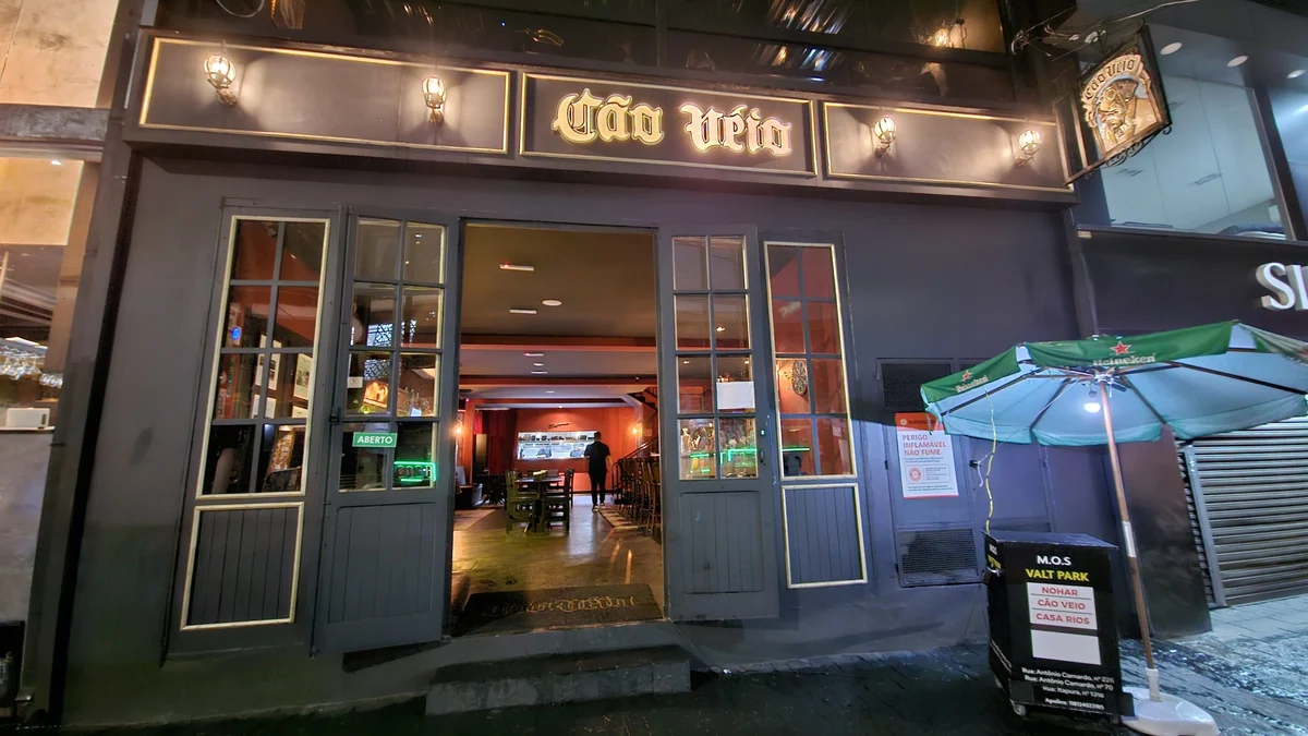 Fachada do Cão Véio Tatuapé